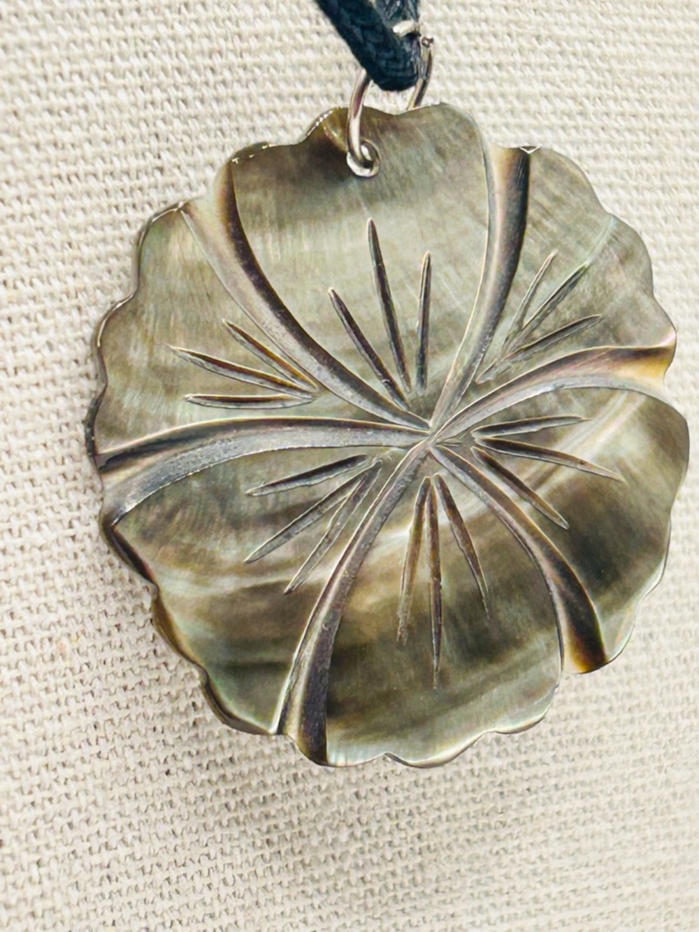 Vintage Carved Iridescent Shell Flower Pendant Necklace - Picture 3 of 14